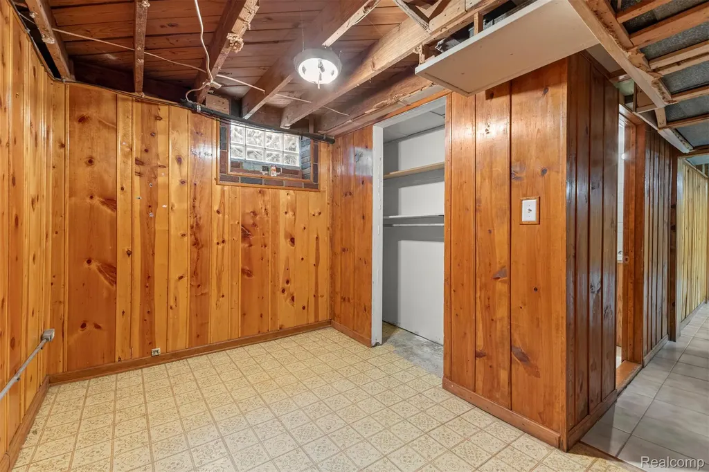 14918 Angelique Avenue Allen Park City MI 48101