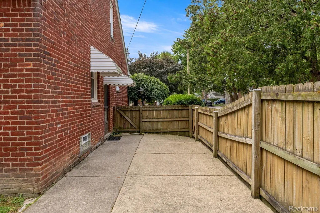 14918 Angelique Avenue Allen Park City MI 48101