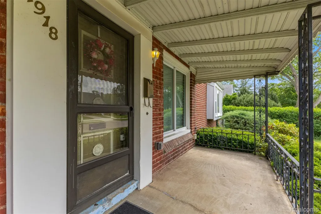 14918 Angelique Avenue Allen Park City MI 48101