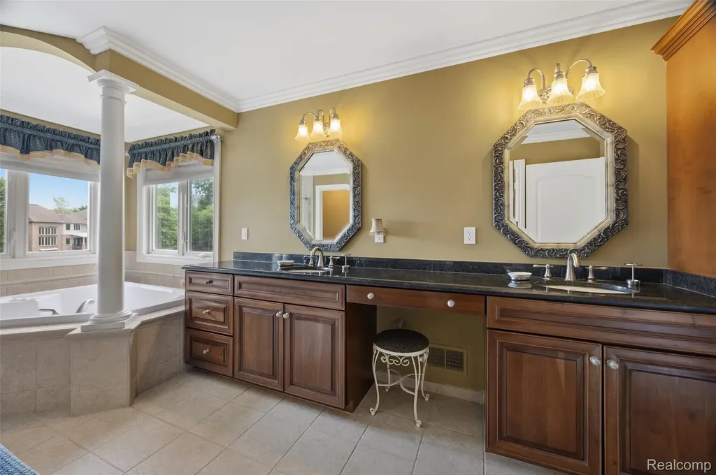 50573 Elmwood Court Plymouth Charter Township MI 48170