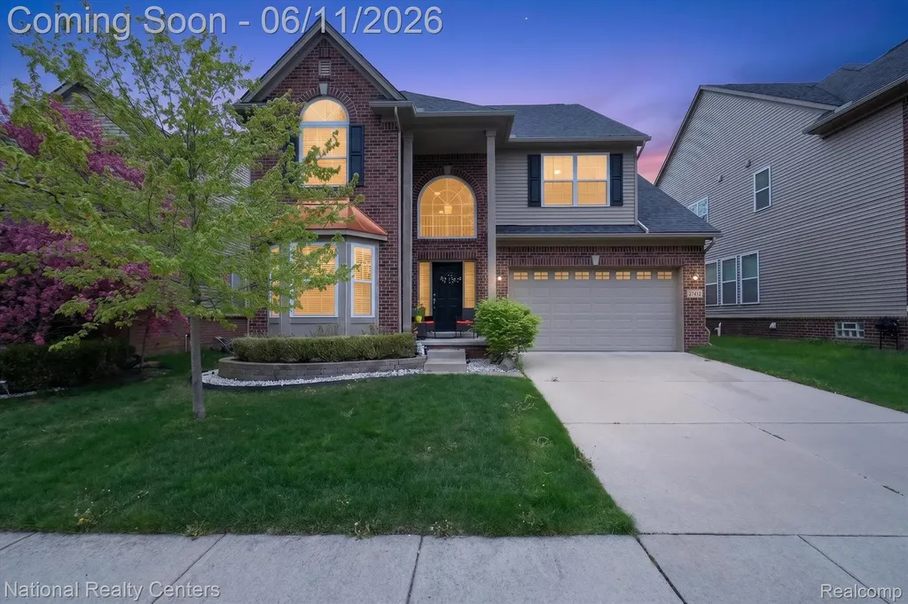 27412 Victoria Road Novi City MI 48374