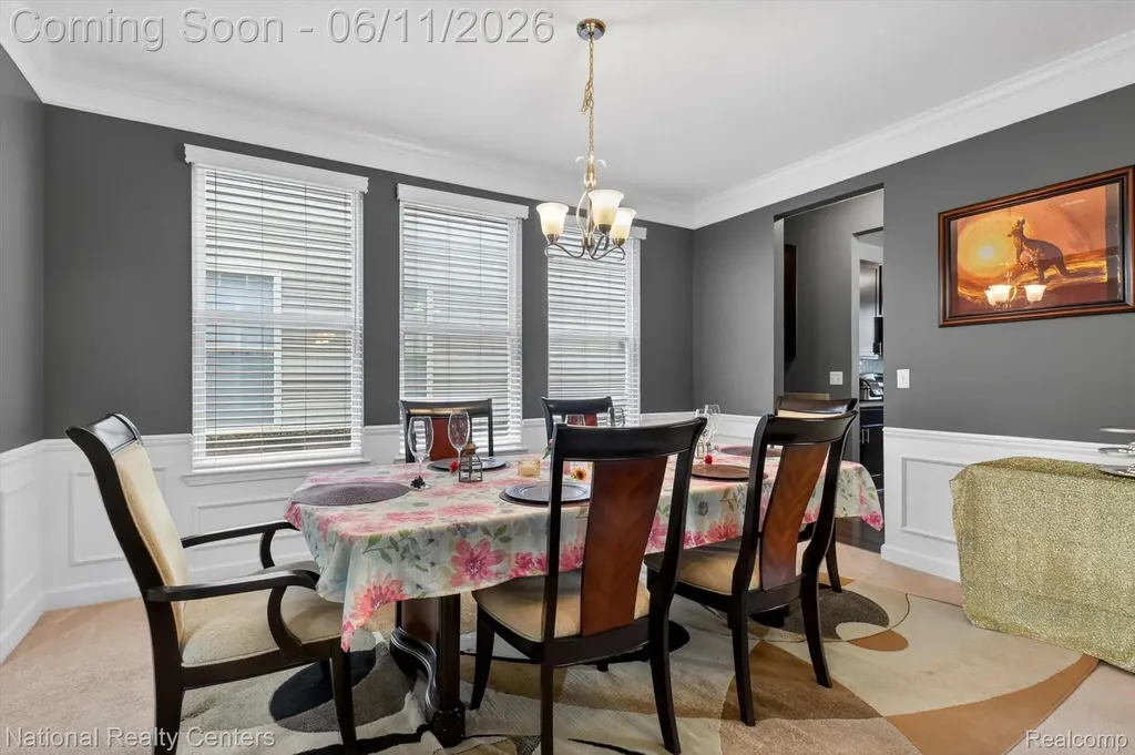 27412 Victoria Road Novi City MI 48374