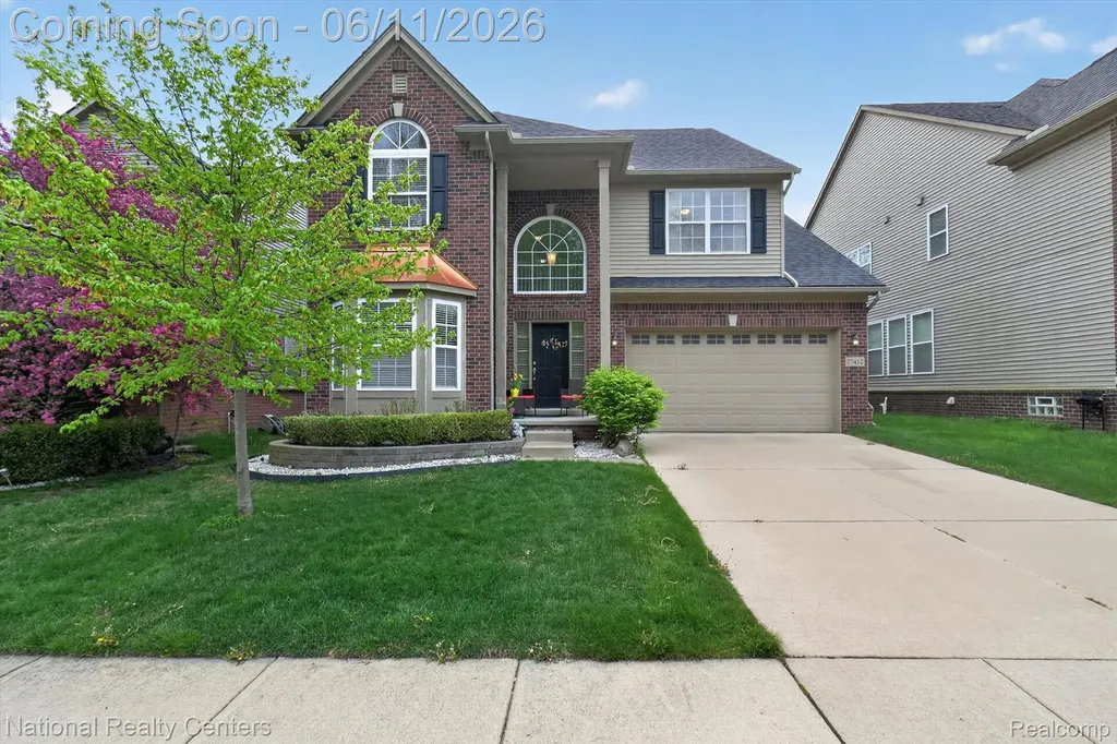 27412 Victoria Road Novi City MI 48374