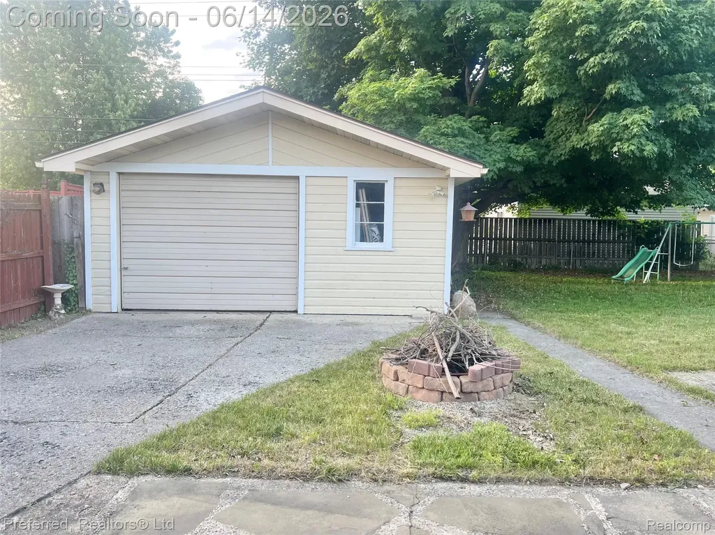 37110 Gilchrist Street Westland City MI 48186