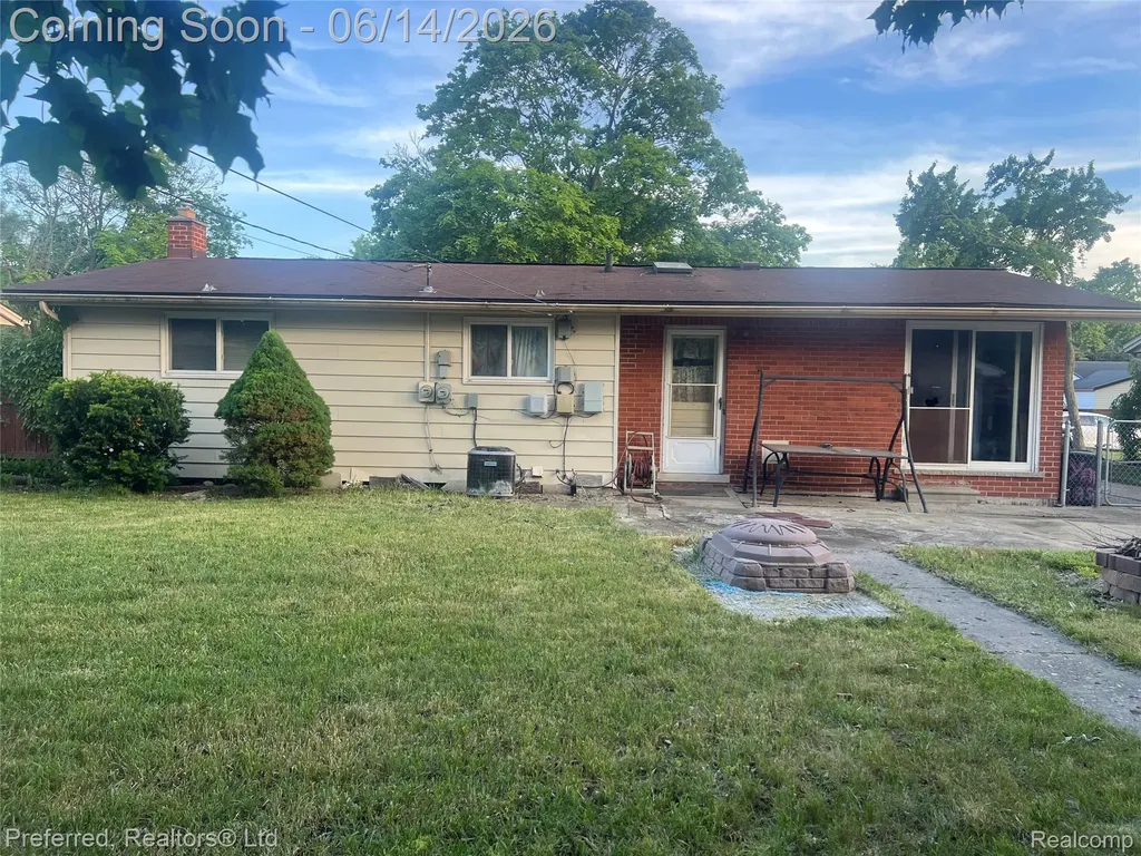 37110 Gilchrist Street Westland City MI 48186