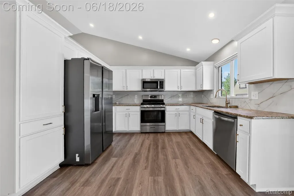 45925 Ashwood Lane Macomb Township MI 48044