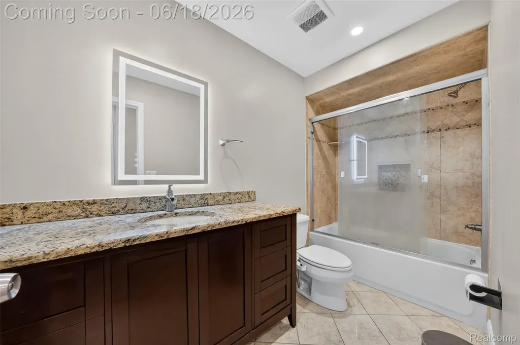 45925 Ashwood Lane Macomb Township MI 48044