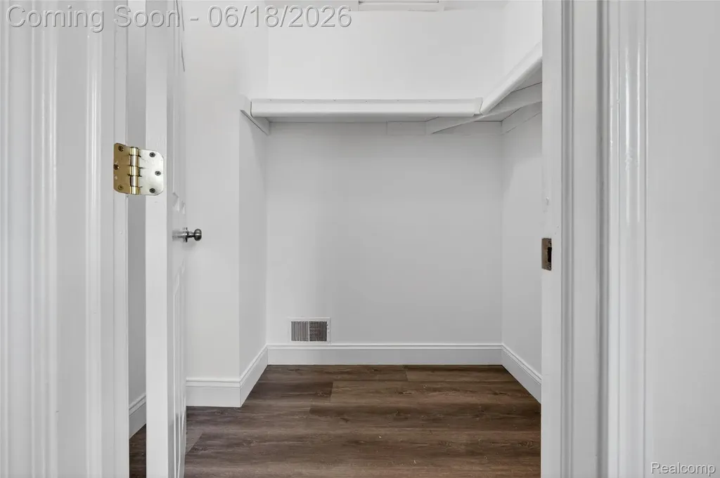 45925 Ashwood Lane Macomb Township MI 48044