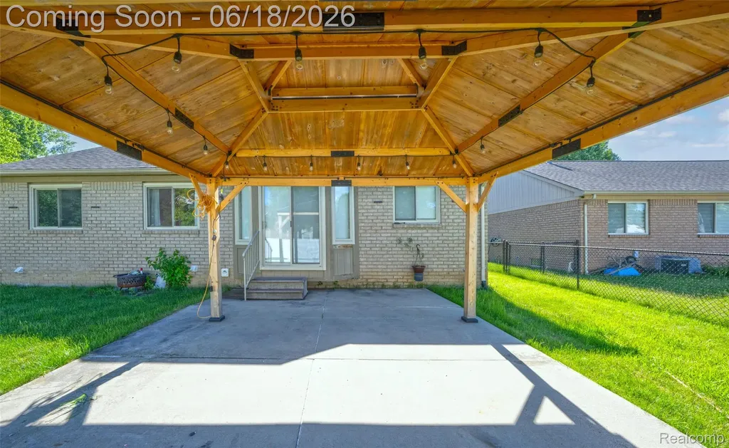 45925 Ashwood Lane Macomb Township MI 48044