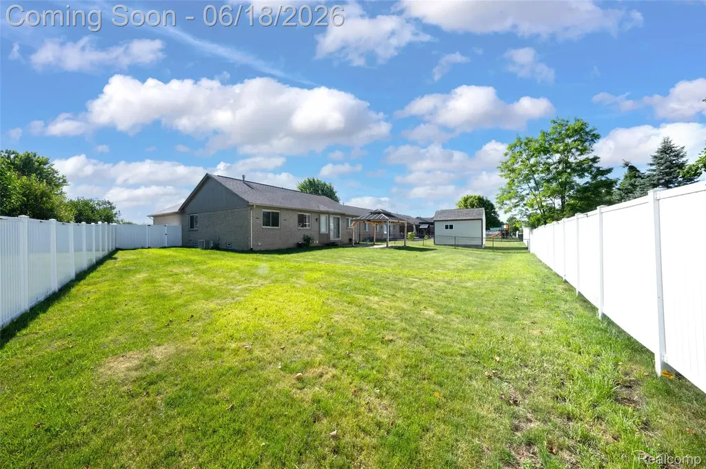 45925 Ashwood Lane Macomb Township MI 48044