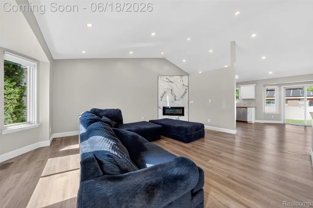45925 Ashwood Lane Macomb Township MI 48044