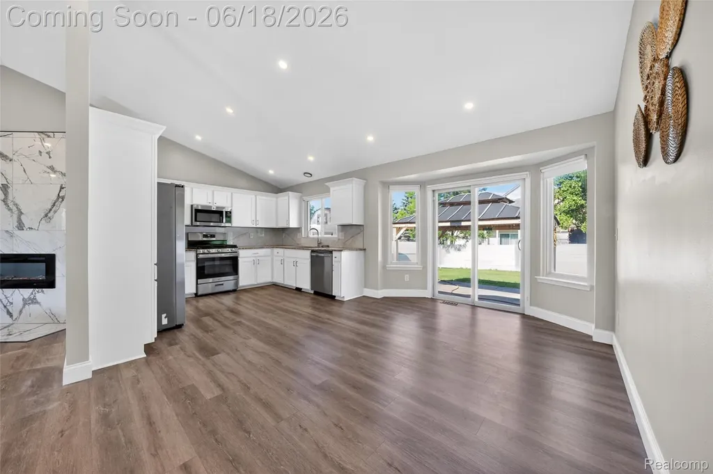 45925 Ashwood Lane Macomb Township MI 48044