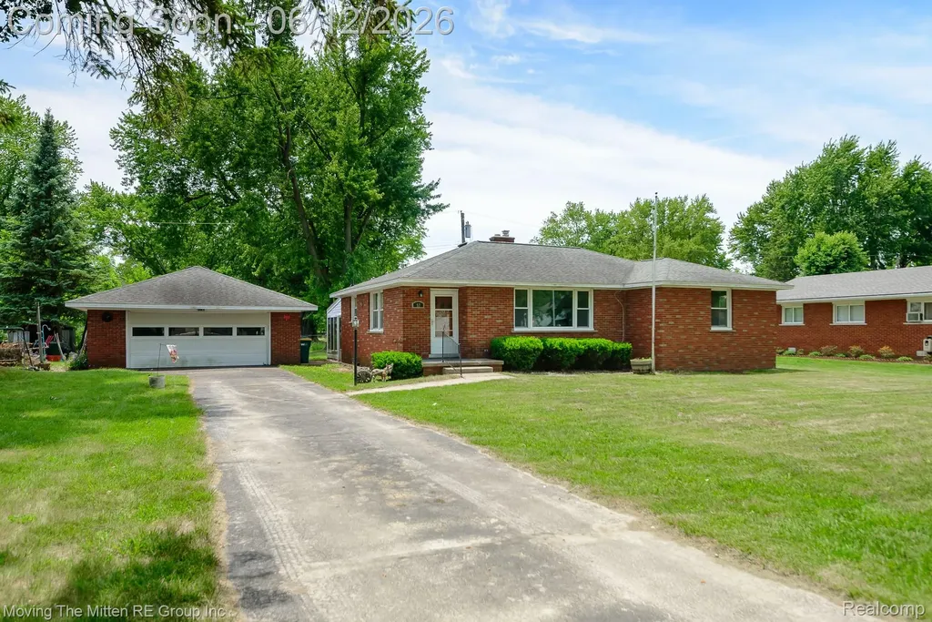 57 W Spencer Street Van Buren Charter Township MI 48111