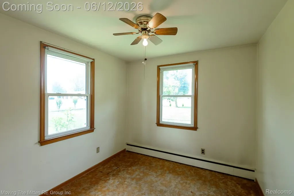57 W Spencer Street Van Buren Charter Township MI 48111