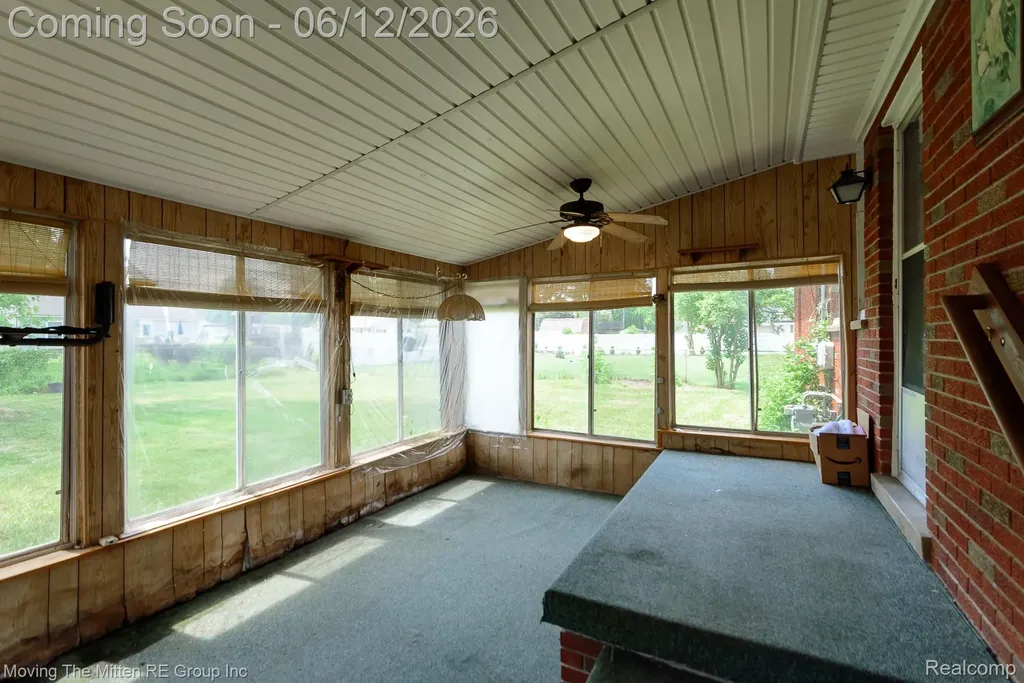 57 W Spencer Street Van Buren Charter Township MI 48111