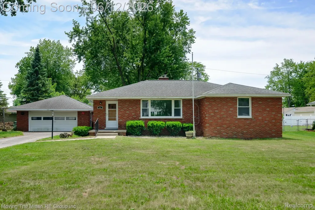 57 W Spencer Street Van Buren Charter Township MI 48111