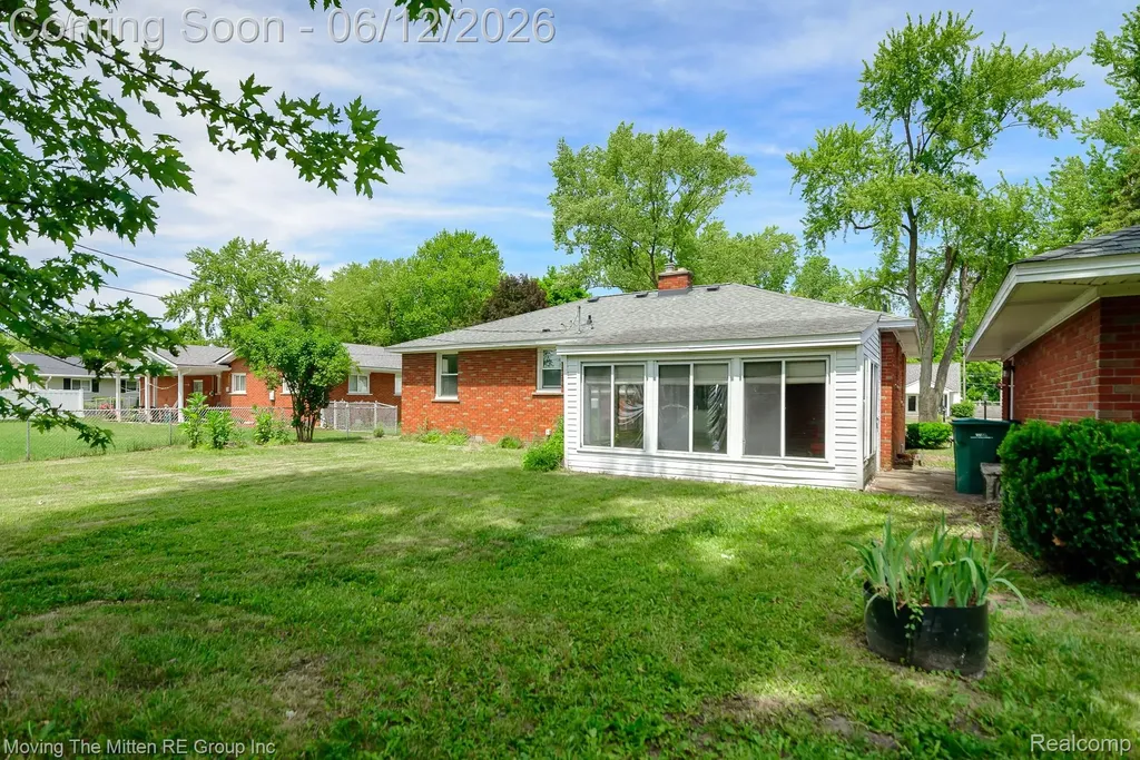 57 W Spencer Street Van Buren Charter Township MI 48111