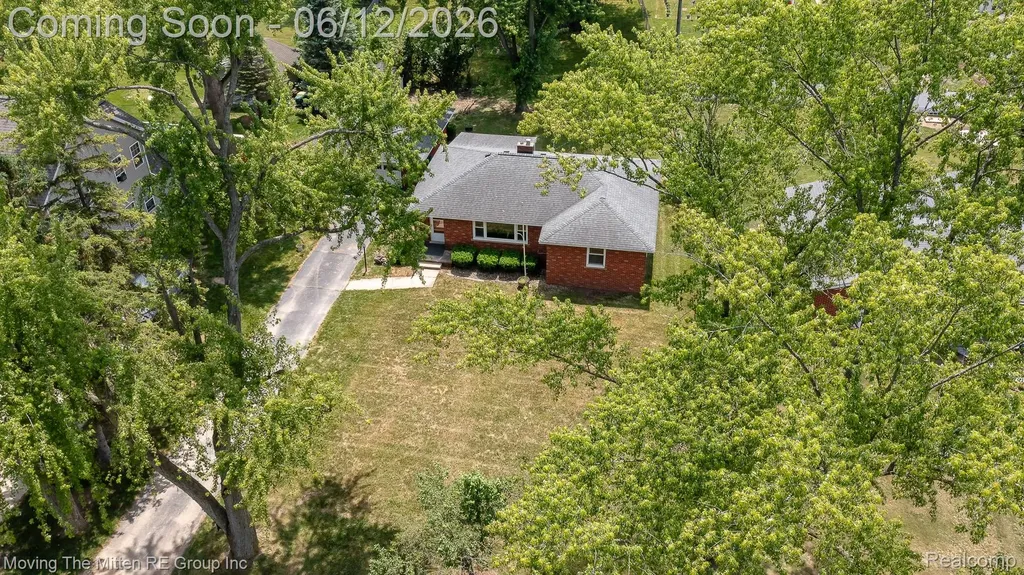 57 W Spencer Street Van Buren Charter Township MI 48111