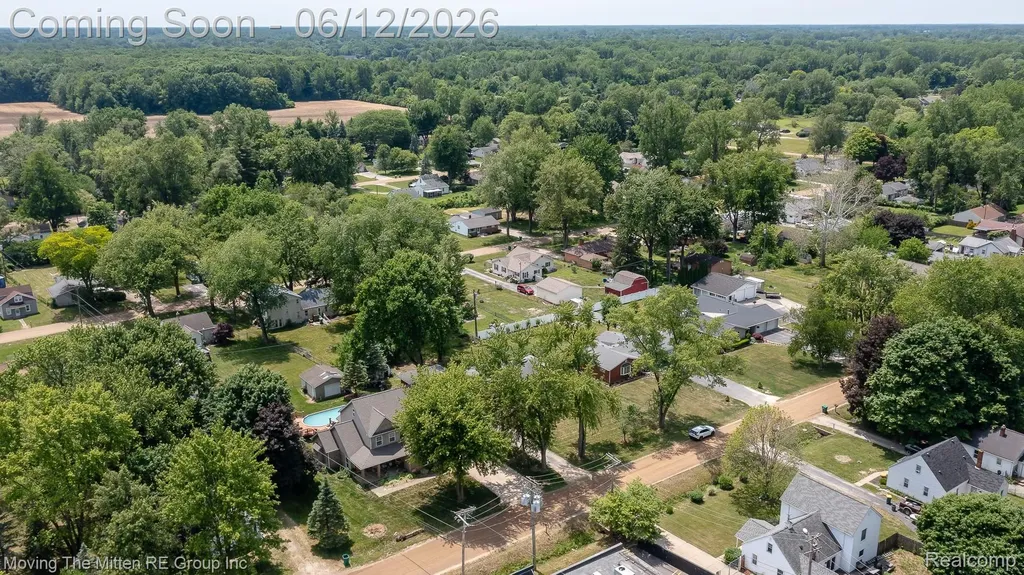57 W Spencer Street Van Buren Charter Township MI 48111