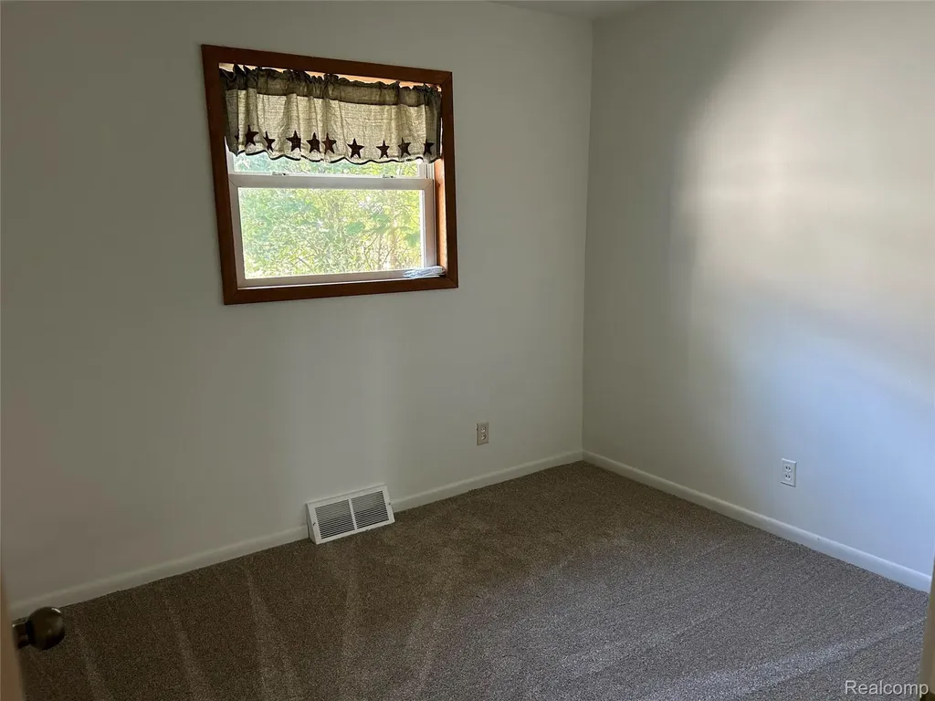5060 Armstrong Avenue Fairgrove Village MI 48733