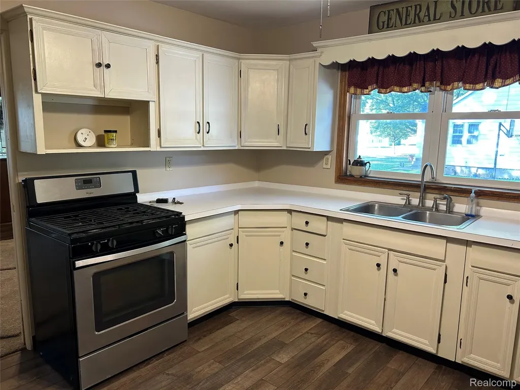 5060 Armstrong Avenue Fairgrove Village MI 48733