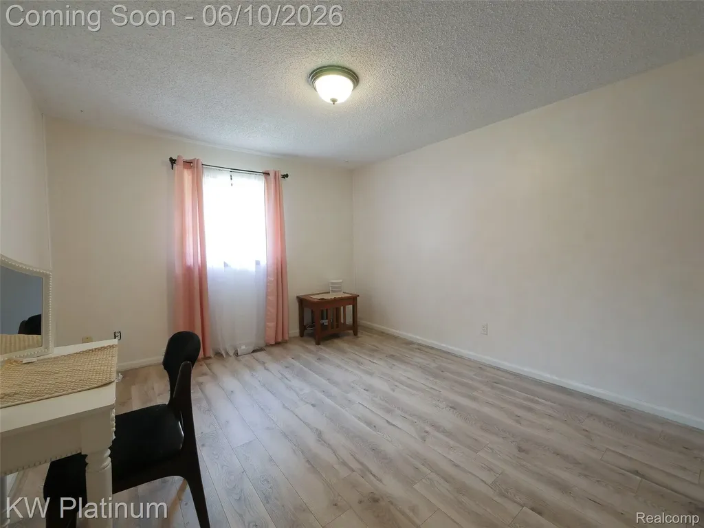 5324 Ravenswood Road Kimball Township MI 48074