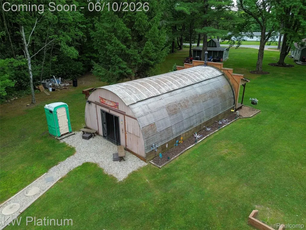 5324 Ravenswood Road Kimball Township MI 48074