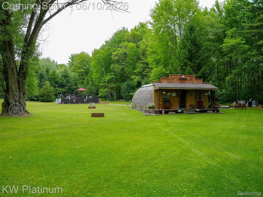 5324 Ravenswood Road Kimball Township MI 48074
