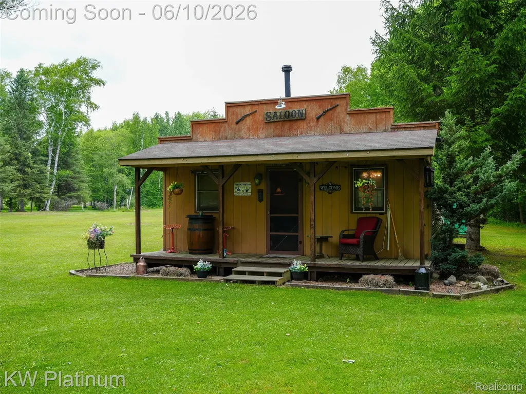 5324 Ravenswood Road Kimball Township MI 48074