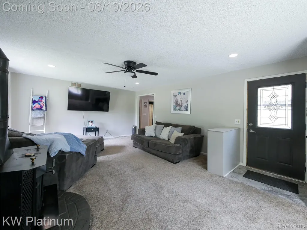 5324 Ravenswood Road Kimball Township MI 48074