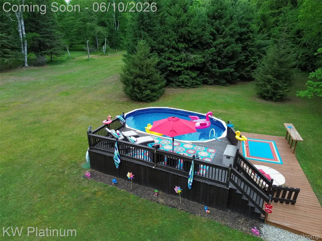 5324 Ravenswood Road Kimball Township MI 48074