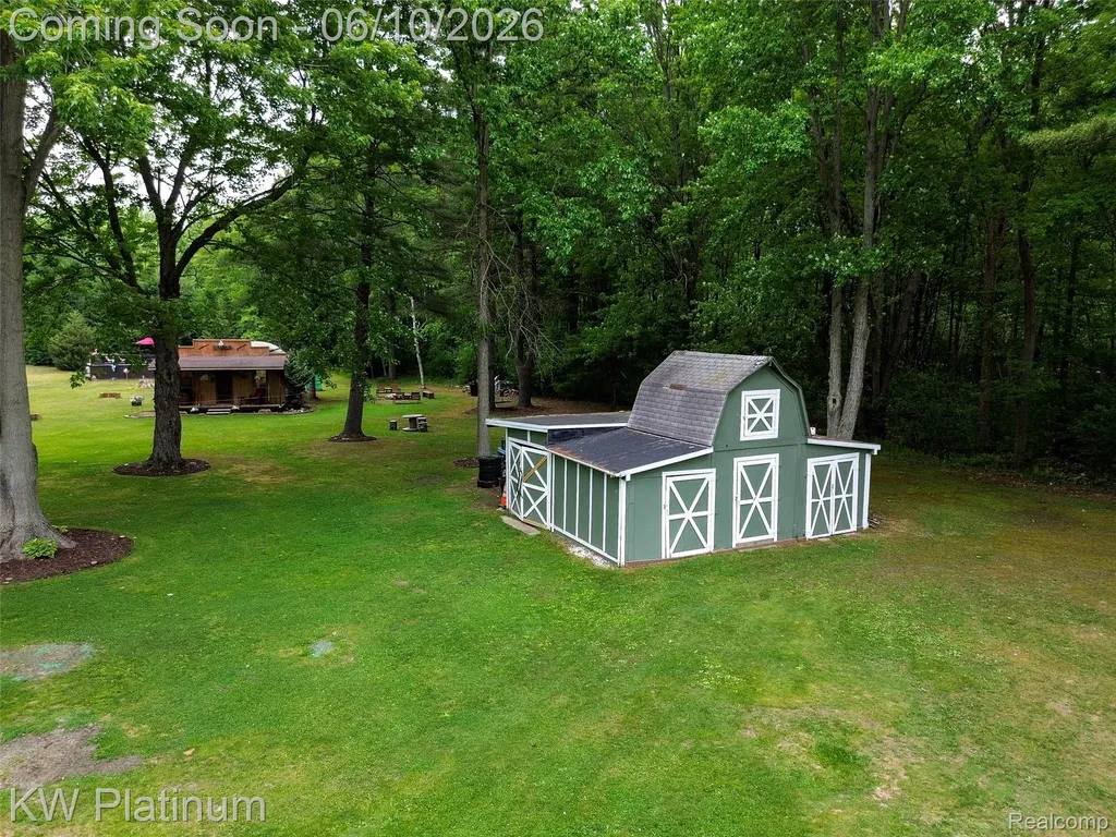 5324 Ravenswood Road Kimball Township MI 48074