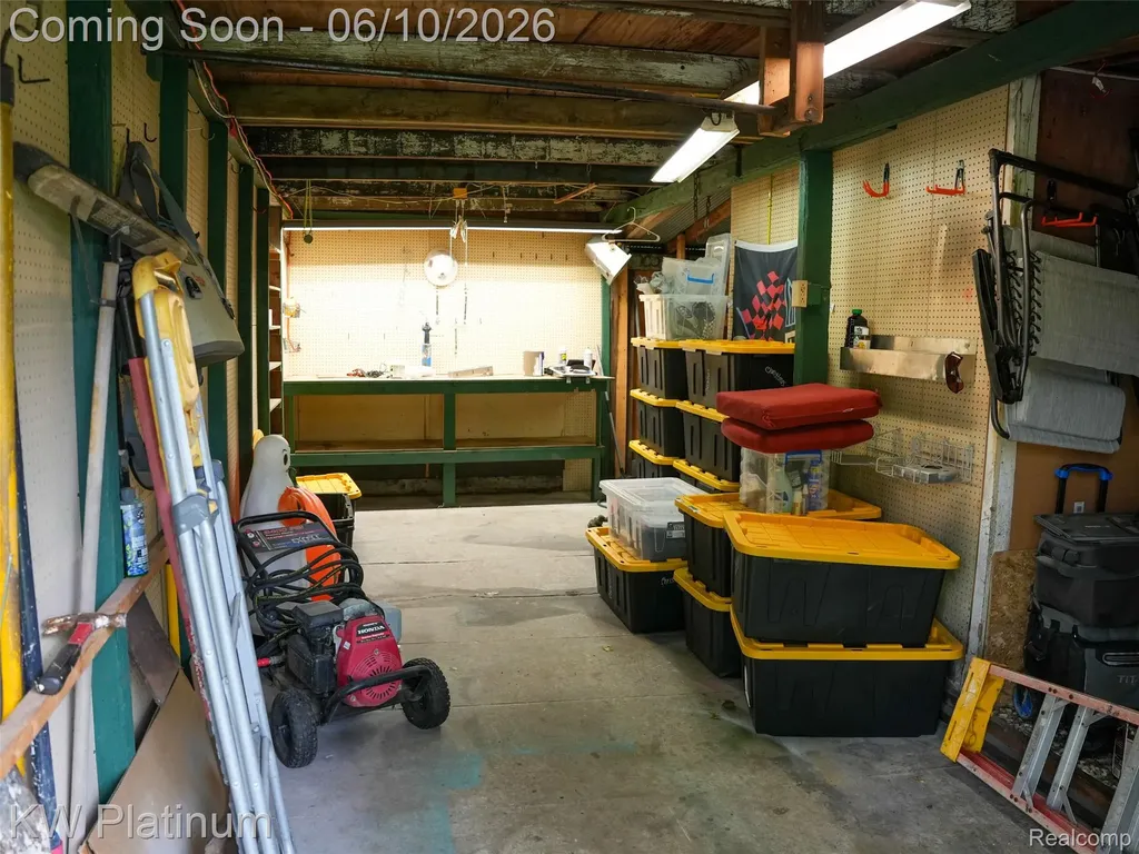 5324 Ravenswood Road Kimball Township MI 48074