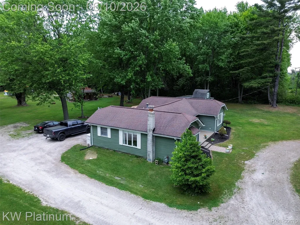 5324 Ravenswood Road Kimball Township MI 48074