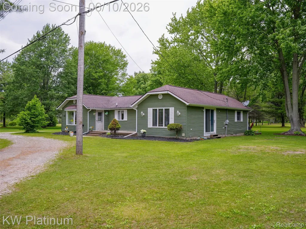 5324 Ravenswood Road Kimball Township MI 48074