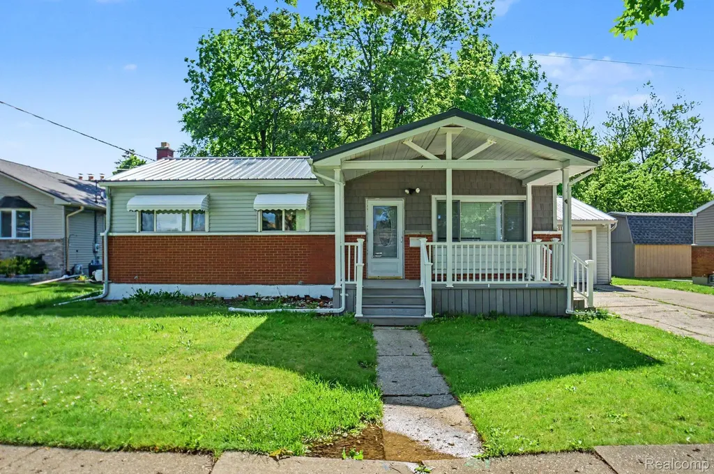 611 S Main Street Davison City MI 48423
