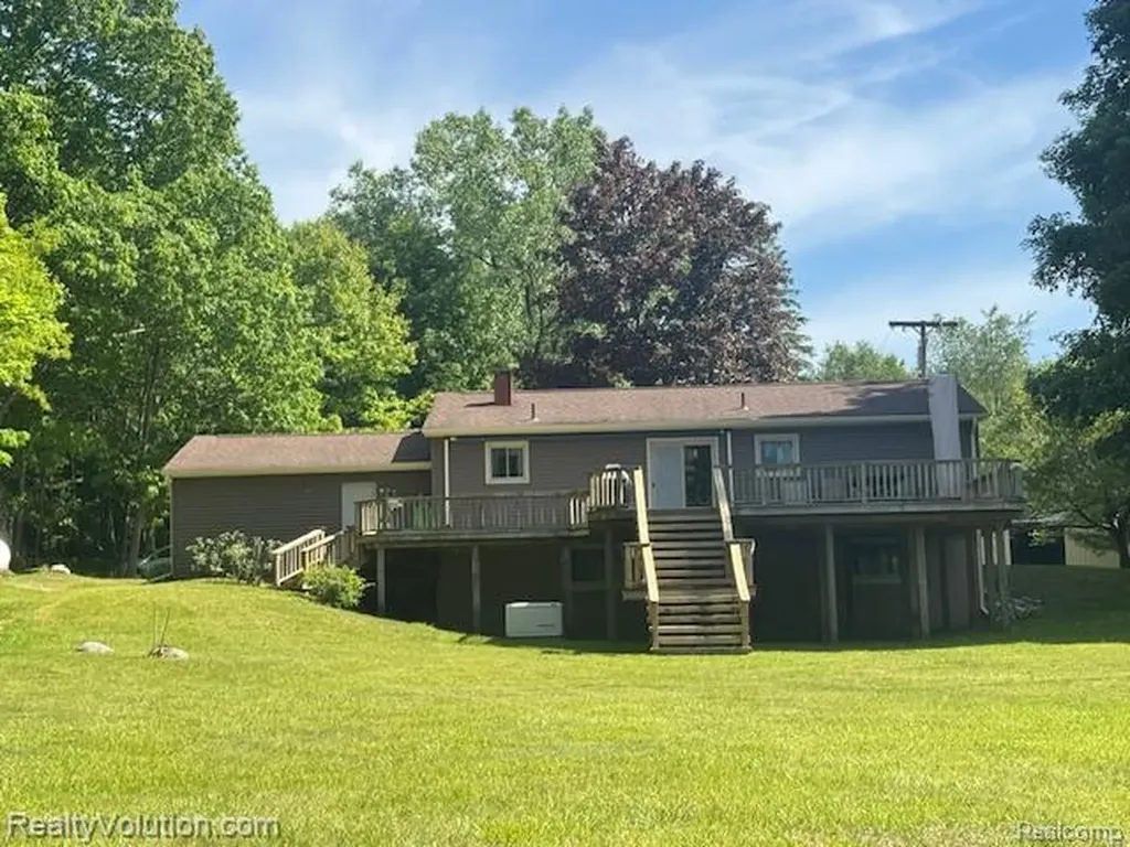 1702 Birch Road Attica Township MI 48412