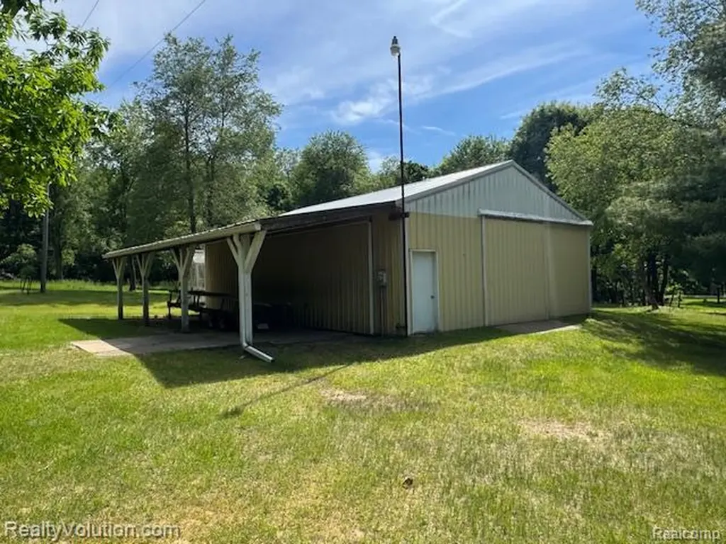 1702 Birch Road Attica Township MI 48412