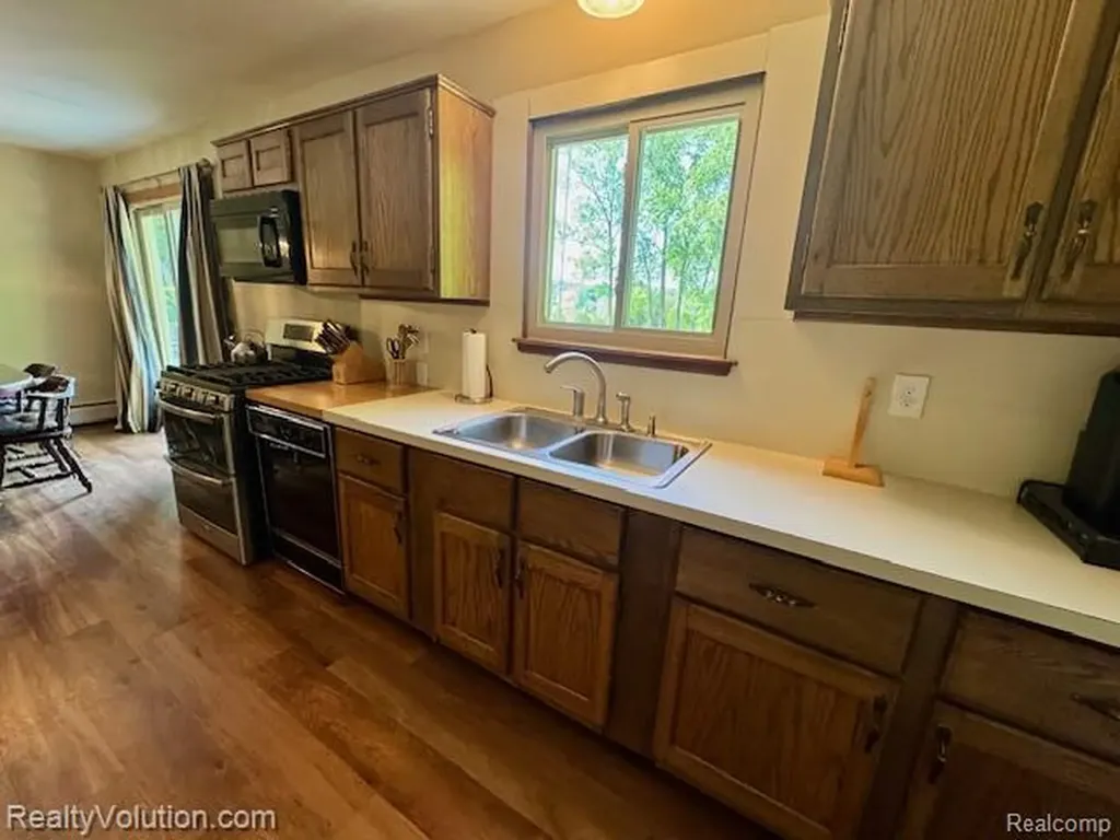 1702 Birch Road Attica Township MI 48412