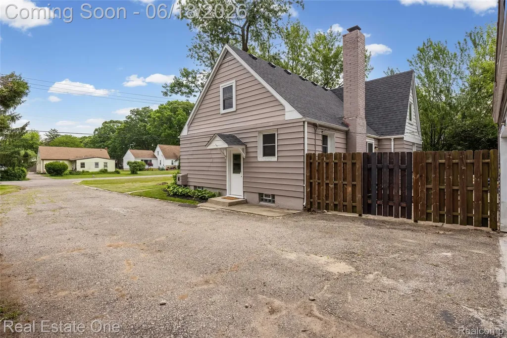 2275 Richwood Road Auburn Hills City MI 48326