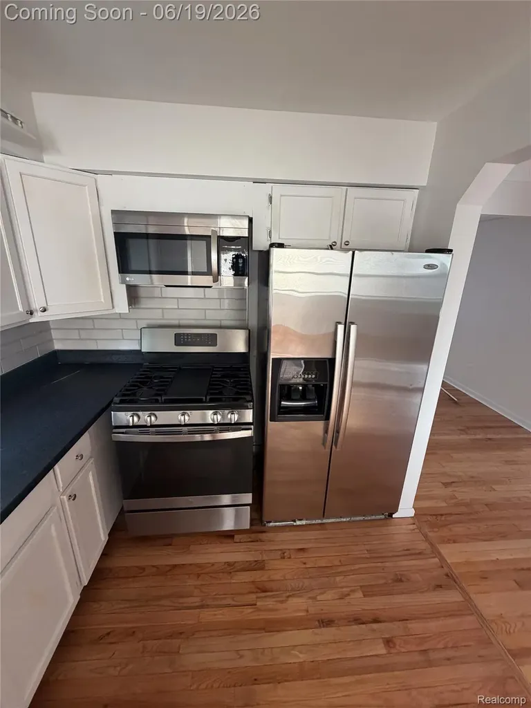 26017 Ronald Street Roseville City MI 48066