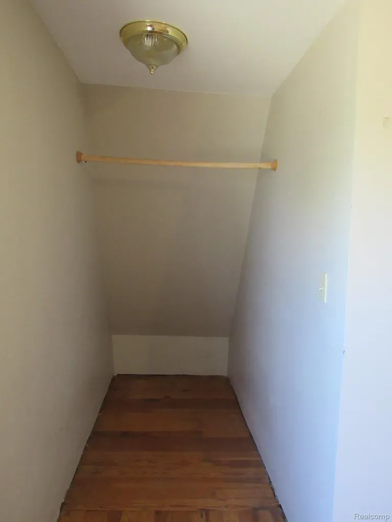 695 W Cass Avenue Road Portsmouth Charter Township MI 48708
