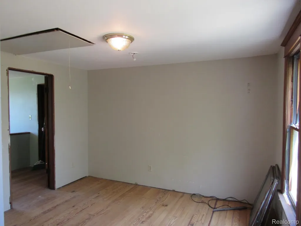 695 W Cass Avenue Road Portsmouth Charter Township MI 48708