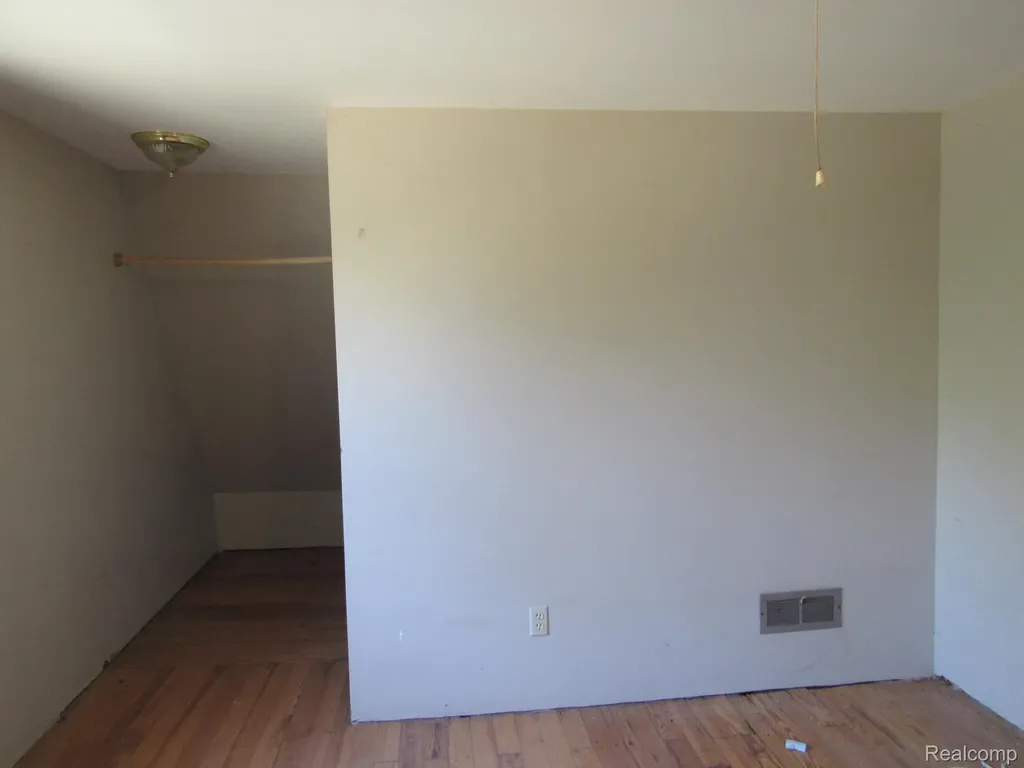 695 W Cass Avenue Road Portsmouth Charter Township MI 48708