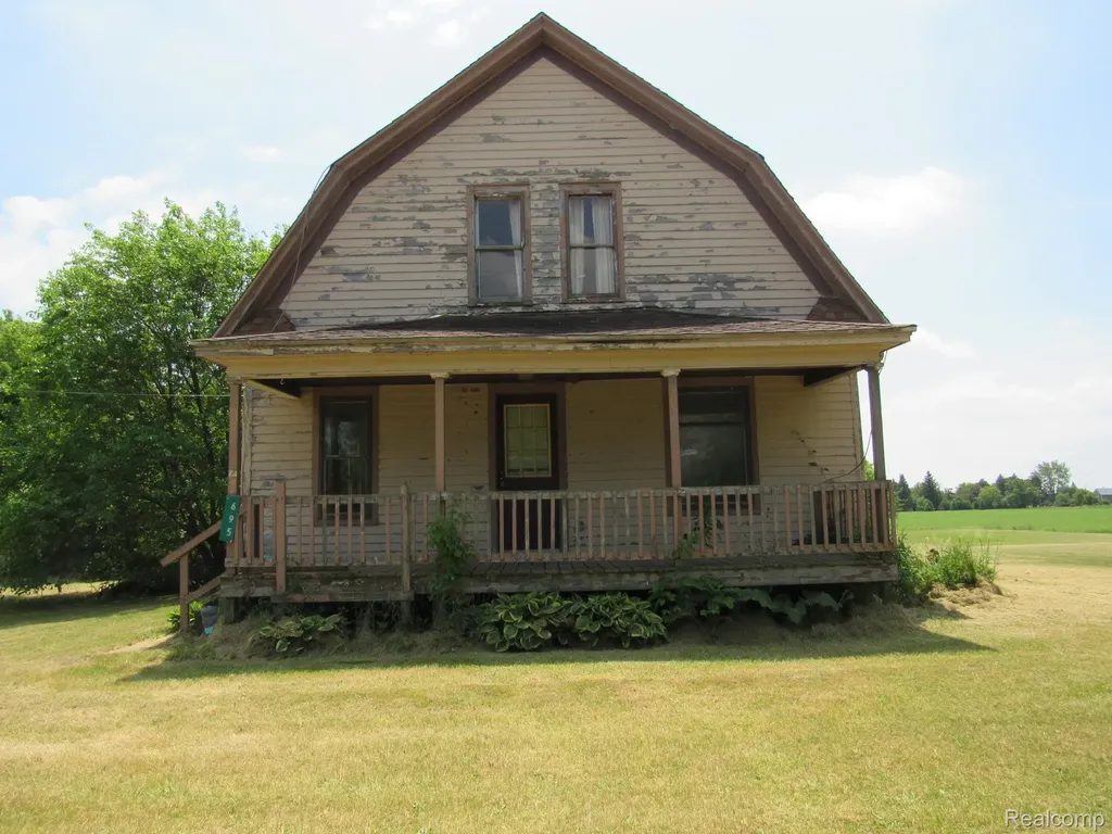 695 W Cass Avenue Road Portsmouth Charter Township MI 48708