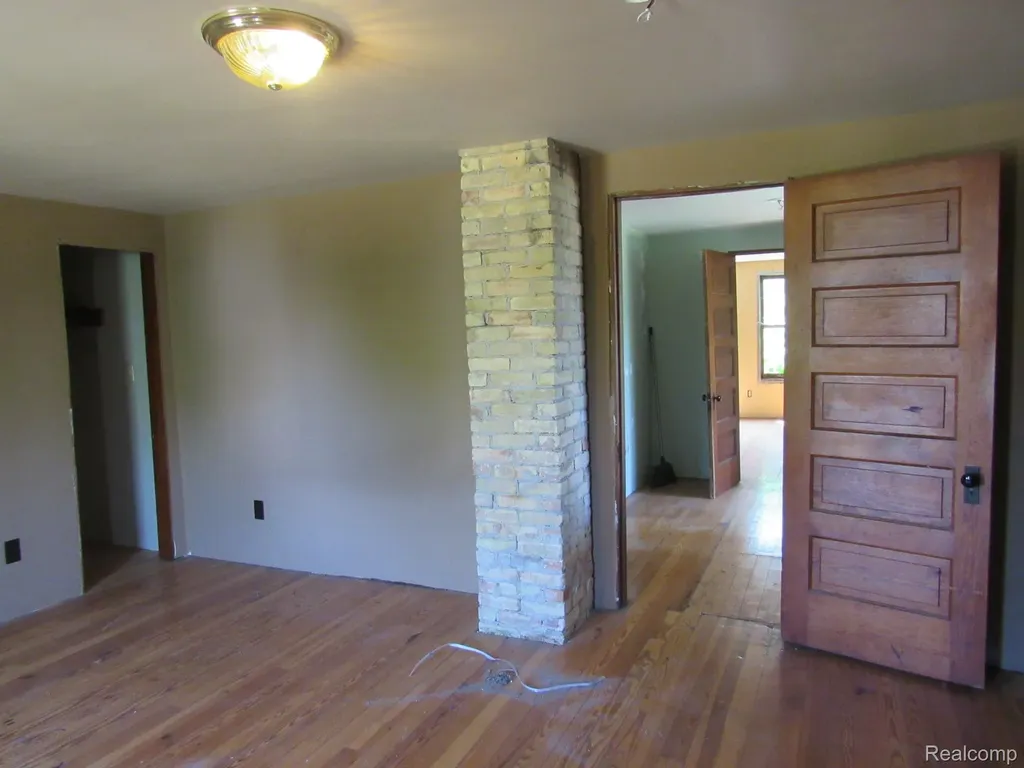 695 W Cass Avenue Road Portsmouth Charter Township MI 48708