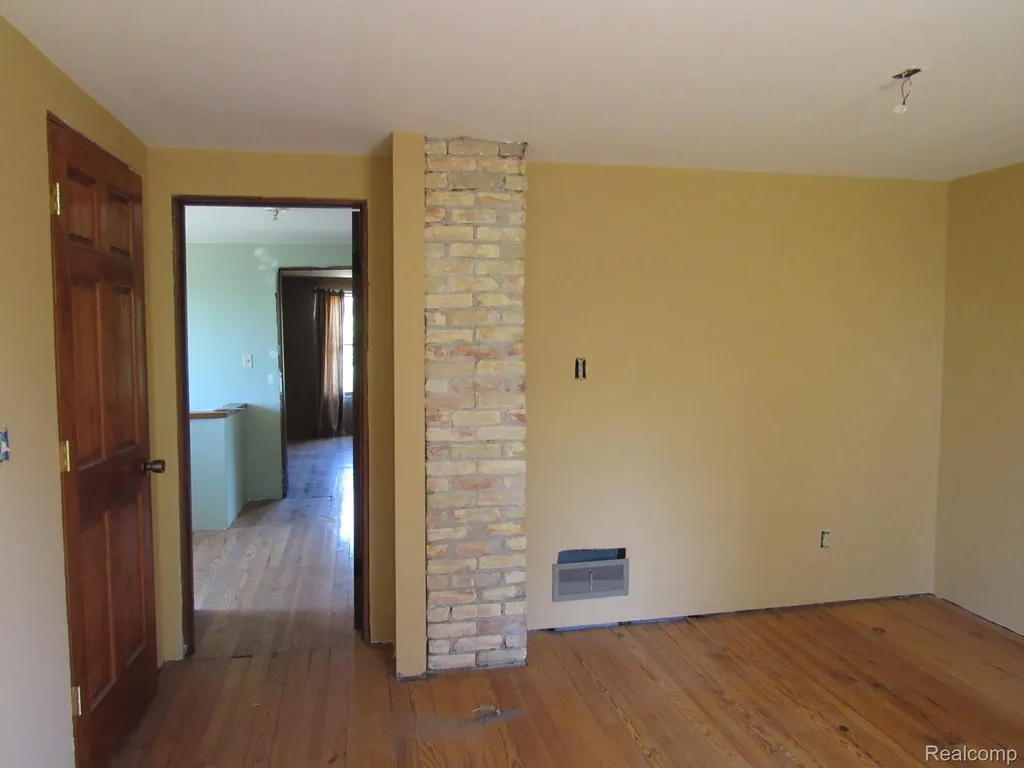 695 W Cass Avenue Road Portsmouth Charter Township MI 48708