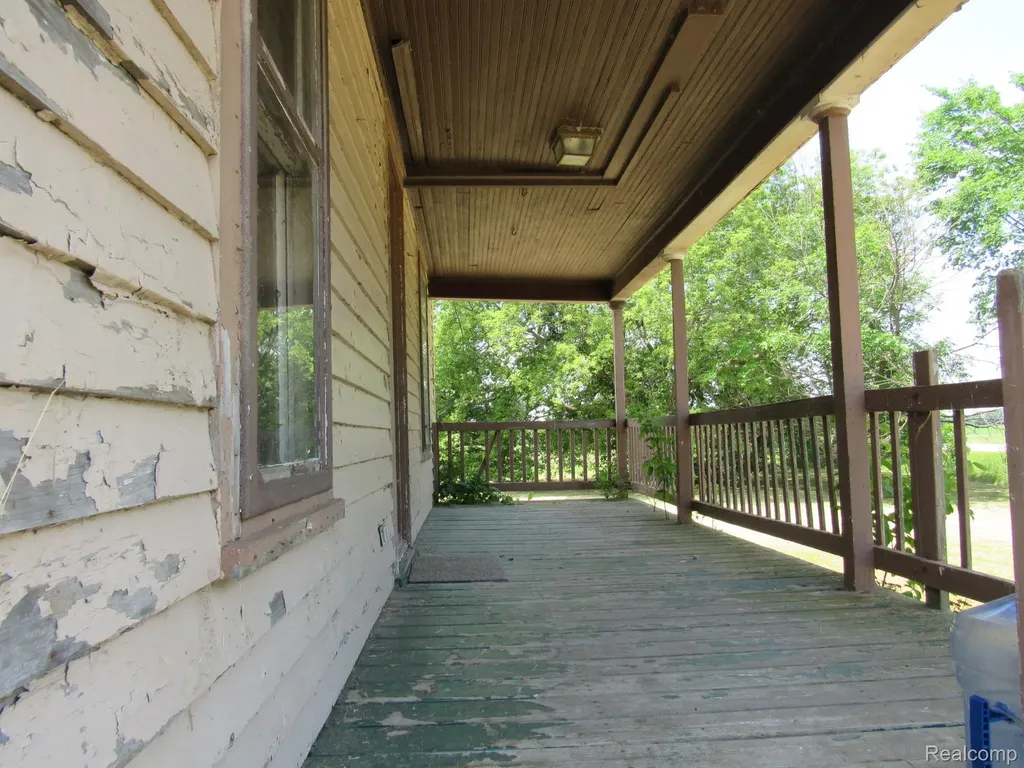 695 W Cass Avenue Road Portsmouth Charter Township MI 48708