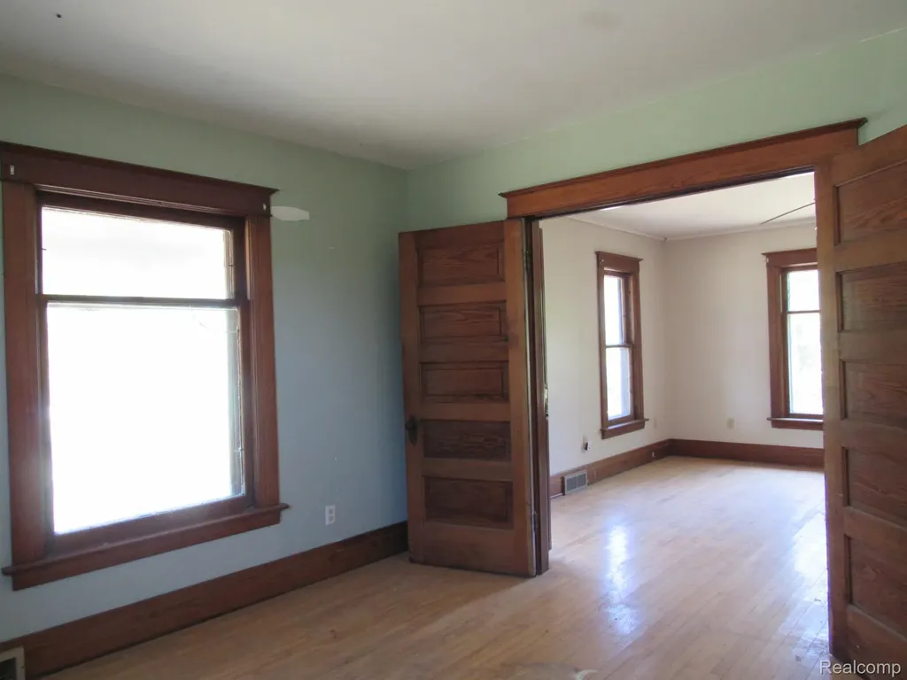 695 W Cass Avenue Road Portsmouth Charter Township MI 48708