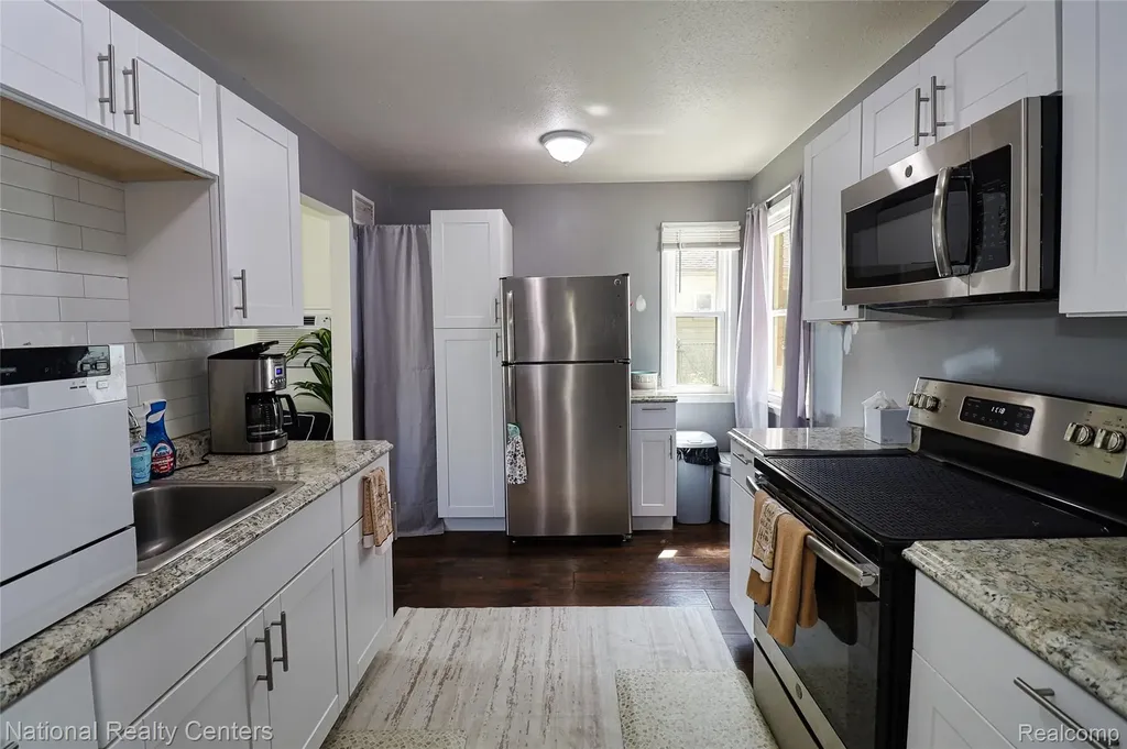 2316 Rollins Street Grand Blanc Charter Township MI 48439